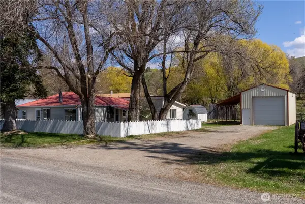 274 Corral Street, Winthrop, WA 98862