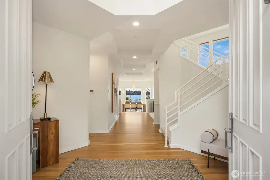 7439 W Mercer Way, Mercer Island, WA 98040 - #3