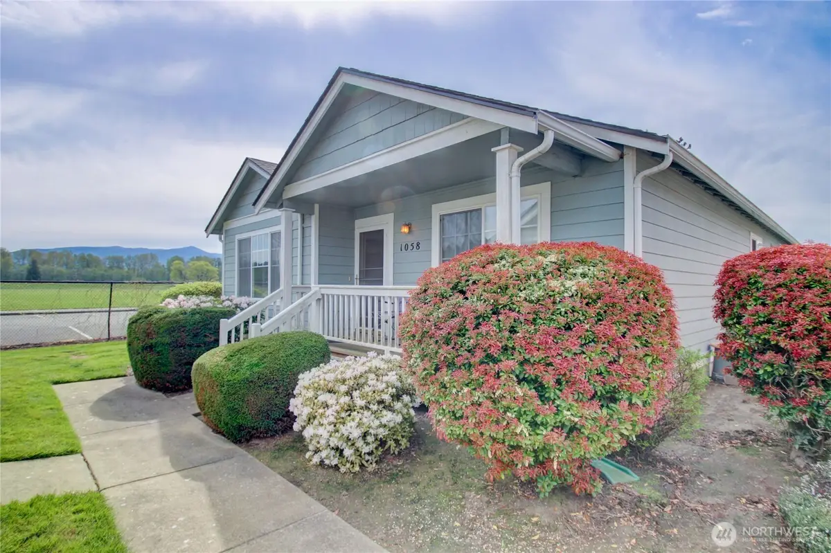 1058 Sinclair Way #1058, Burlington, WA 98233 - #1