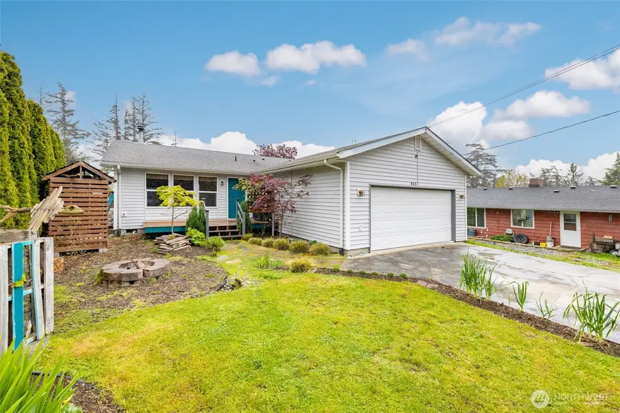 942 Walker Avenue, Oak Harbor, WA 98277 - #2
