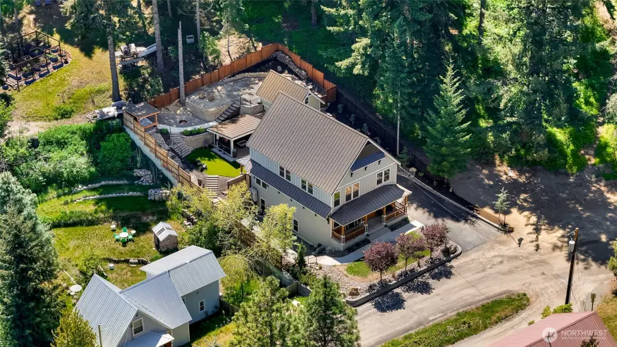 306 W Montana Avenue, Roslyn, WA 98941 - #2
