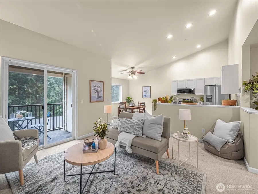 6527 200th Street Sw #301, Lynnwood, WA 98036 - #2