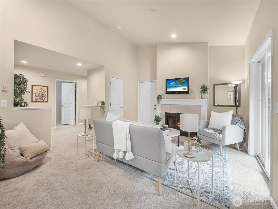 6527 200th Street Sw #301, Lynnwood, WA 98036 - #3