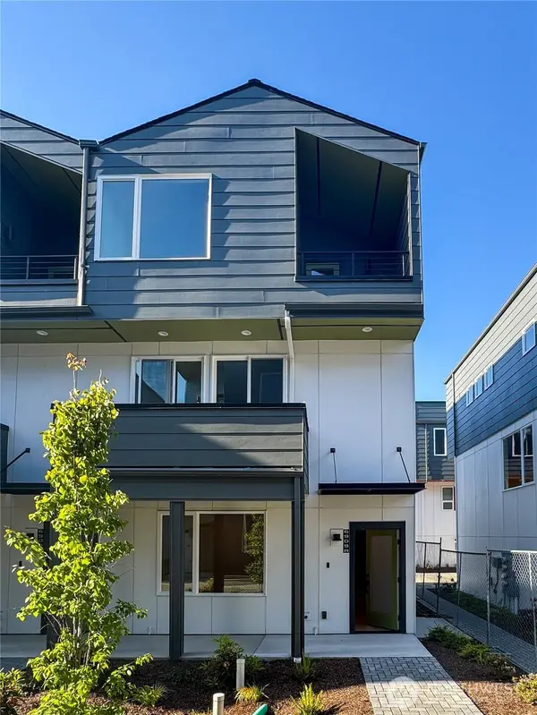 6909 42nd Avenue S #A, Seattle, WA 98118
