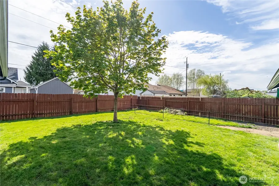821 Marsh Avenue, Centralia, WA 98531 - #3