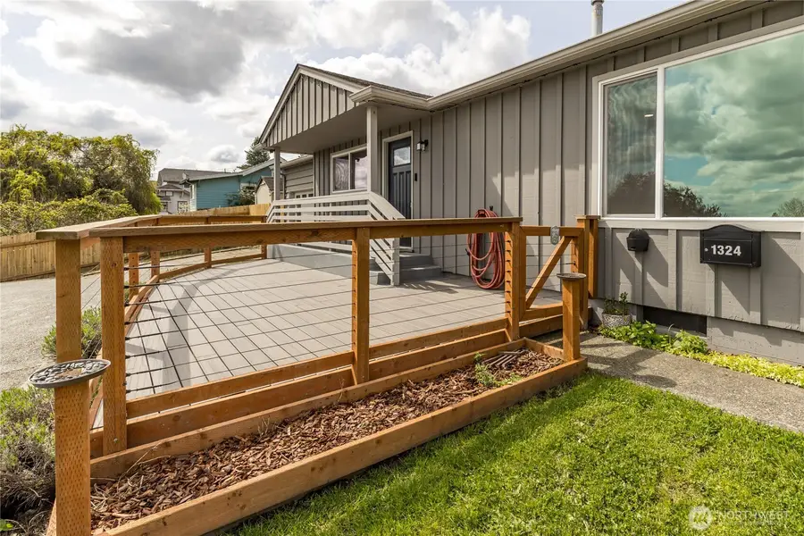 1324 E Fairbanks Street, Tacoma, WA 98404 - #2