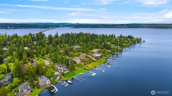 3234 78th Place Ne, Medina, WA 98039