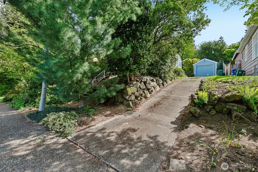 6830 27th Avenue Ne, Seattle, WA 98115 - #3