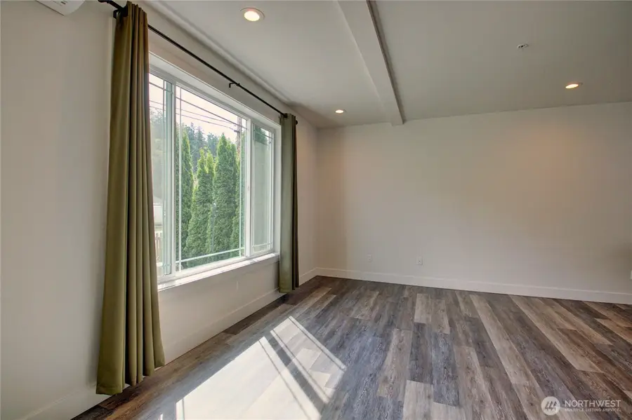 313 E Hazel Street #D, Mount Vernon, WA 98273 - #3