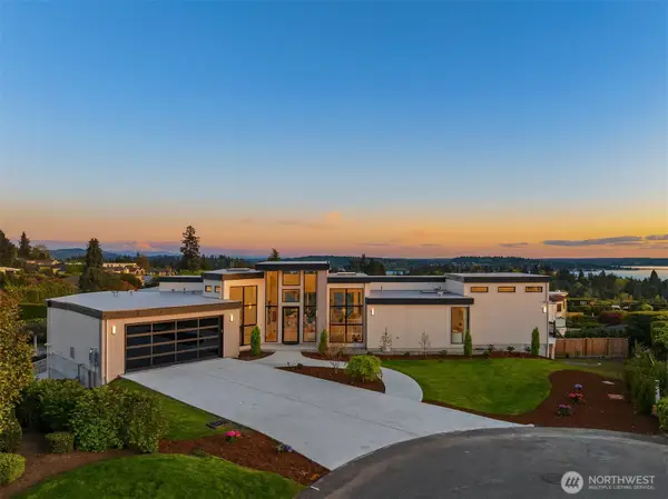 1810 91st Place Ne, Clyde Hill, WA 98004