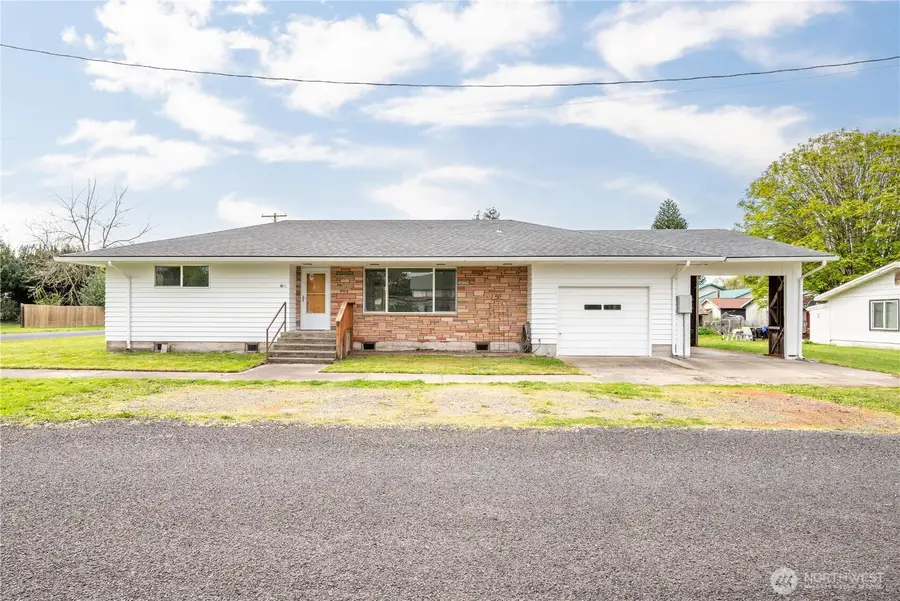 301 Cedar Street, Toledo, WA 98591 - #2