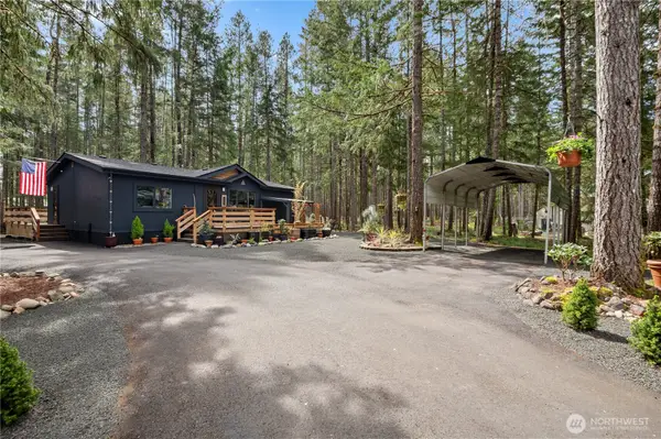 231 N Olympic Way, Hoodsport, WA 98548