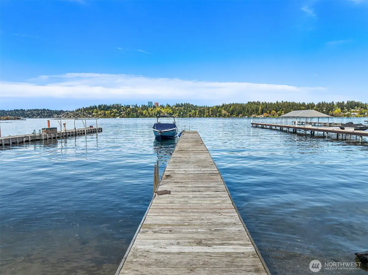 8438 N Mercer Way, Mercer Island, WA 98040 - #1