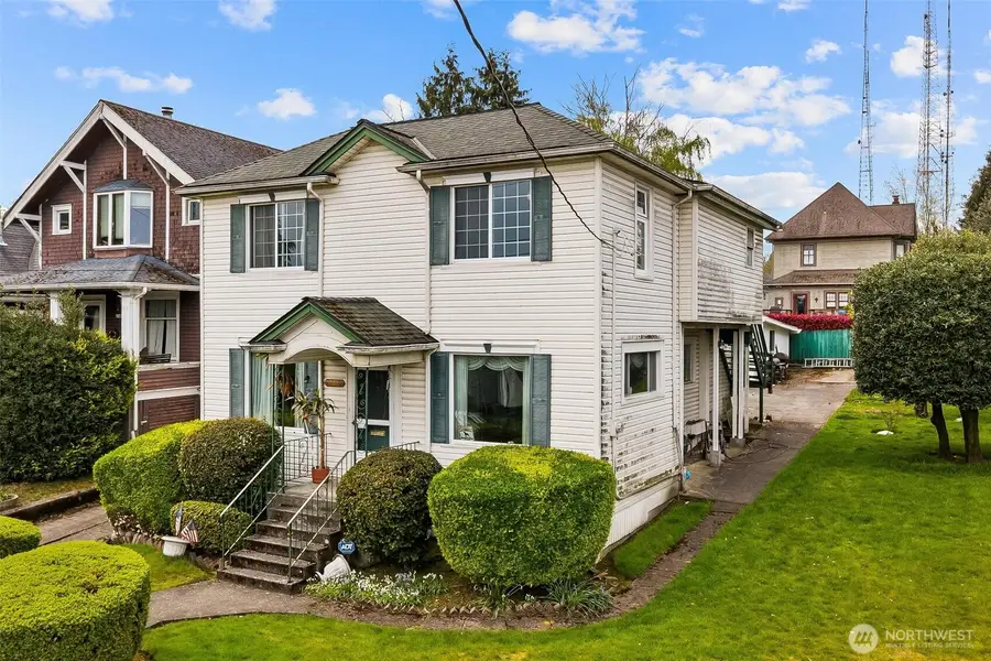 1613 24th Avenue, Seattle, WA 98122 - #2