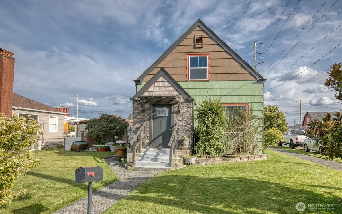 823 W 3rd Street, Aberdeen, WA 98520 - #1