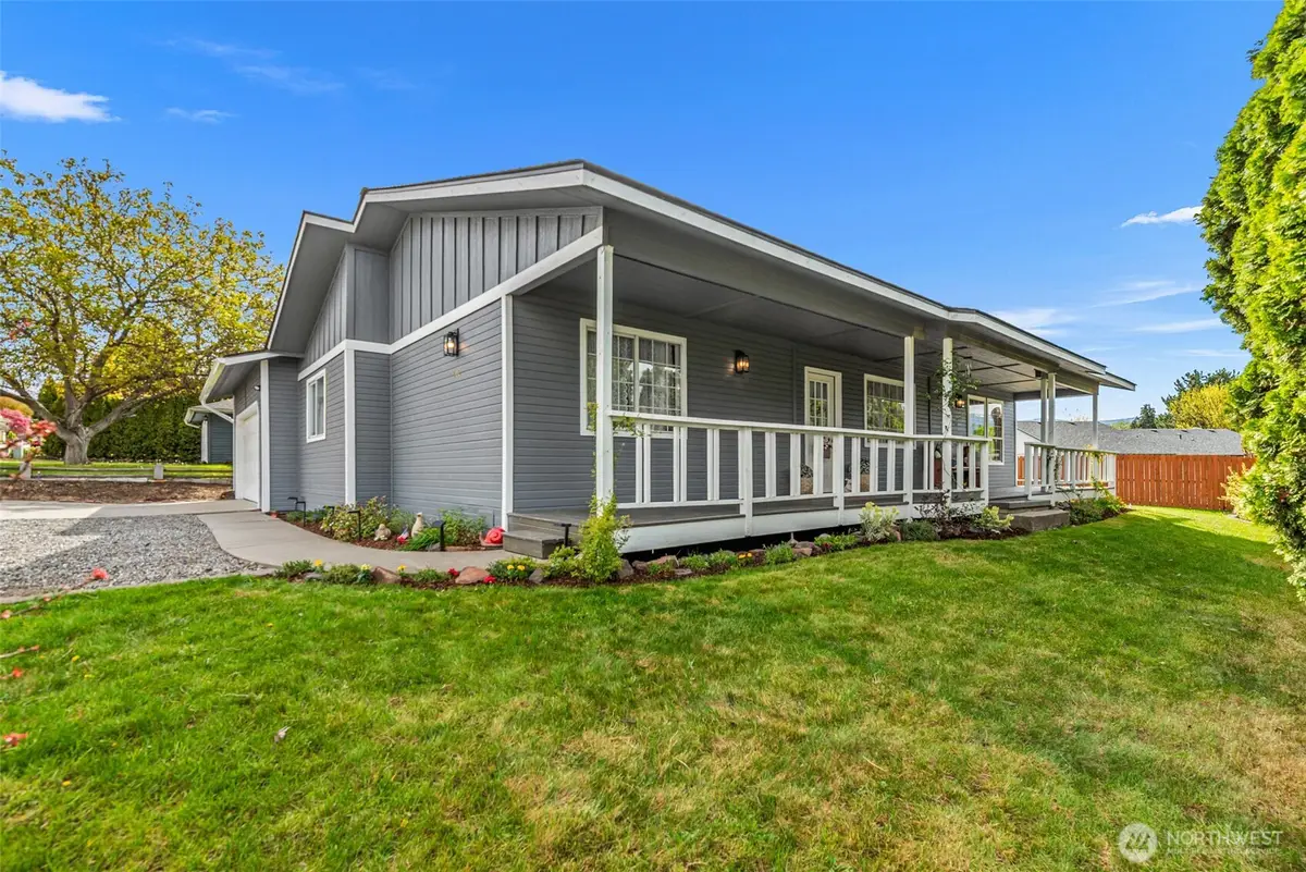 600 10th Street Ne, East Wenatchee, WA 98802 - #1