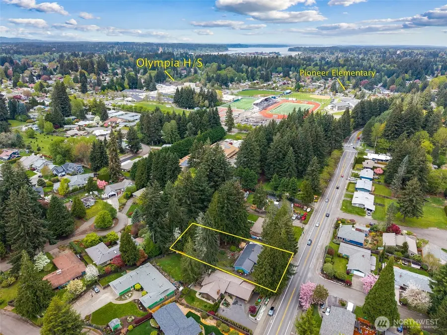 3711 Henderson Boulevard Se, Olympia, WA 98501 - #2