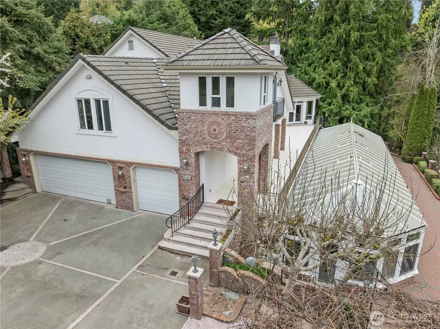 5601 W Mercer Way, Mercer Island, WA 98040 - #2