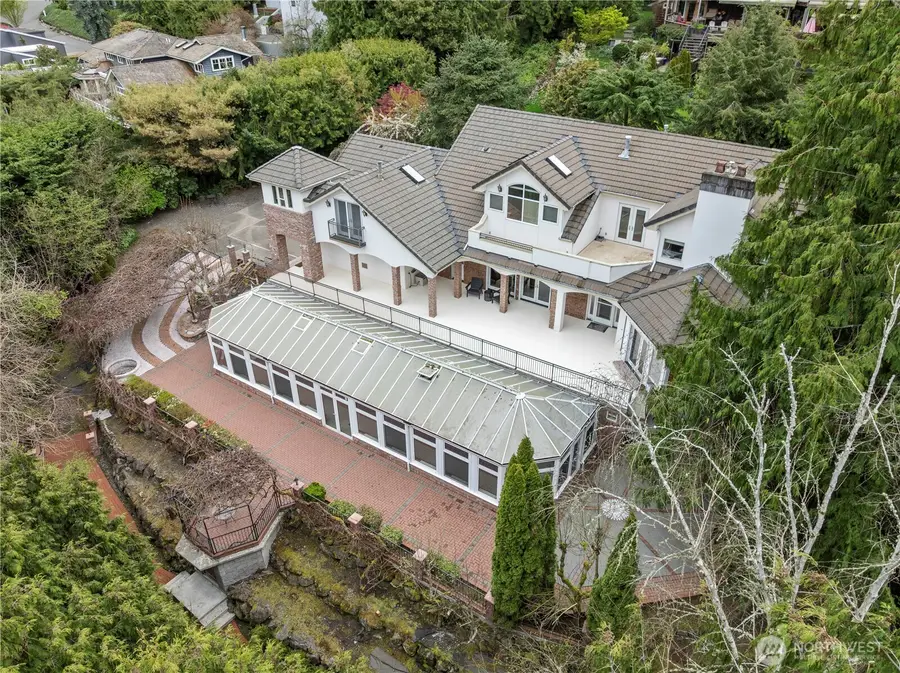 5601 W Mercer Way, Mercer Island, WA 98040 - #3