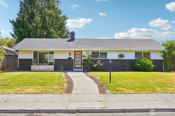 1425 N Woodlawn Street, Tacoma, WA 98406