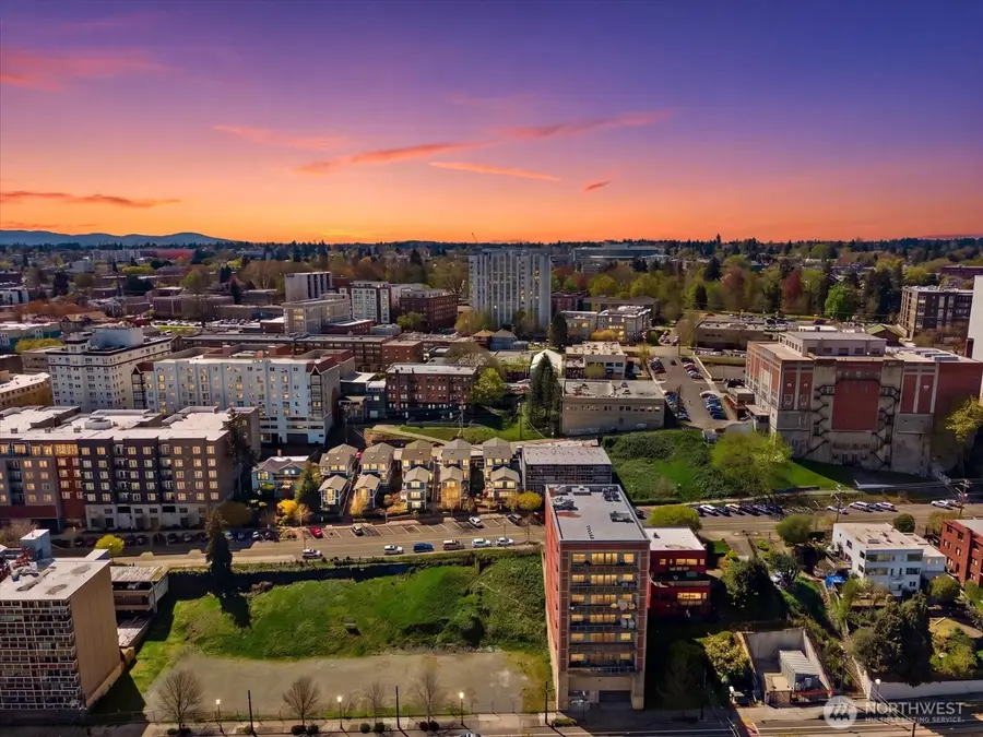 216 Broadway #3, Tacoma, WA 98402 - #2