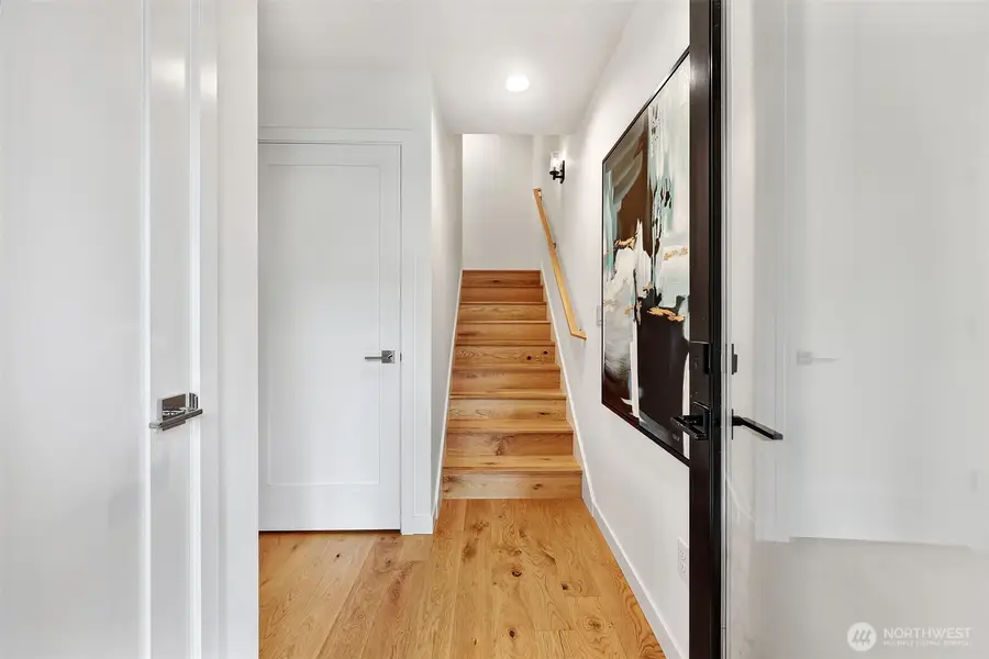 2366 Franklin Avenue E #B, Seattle, WA 98102 - #2