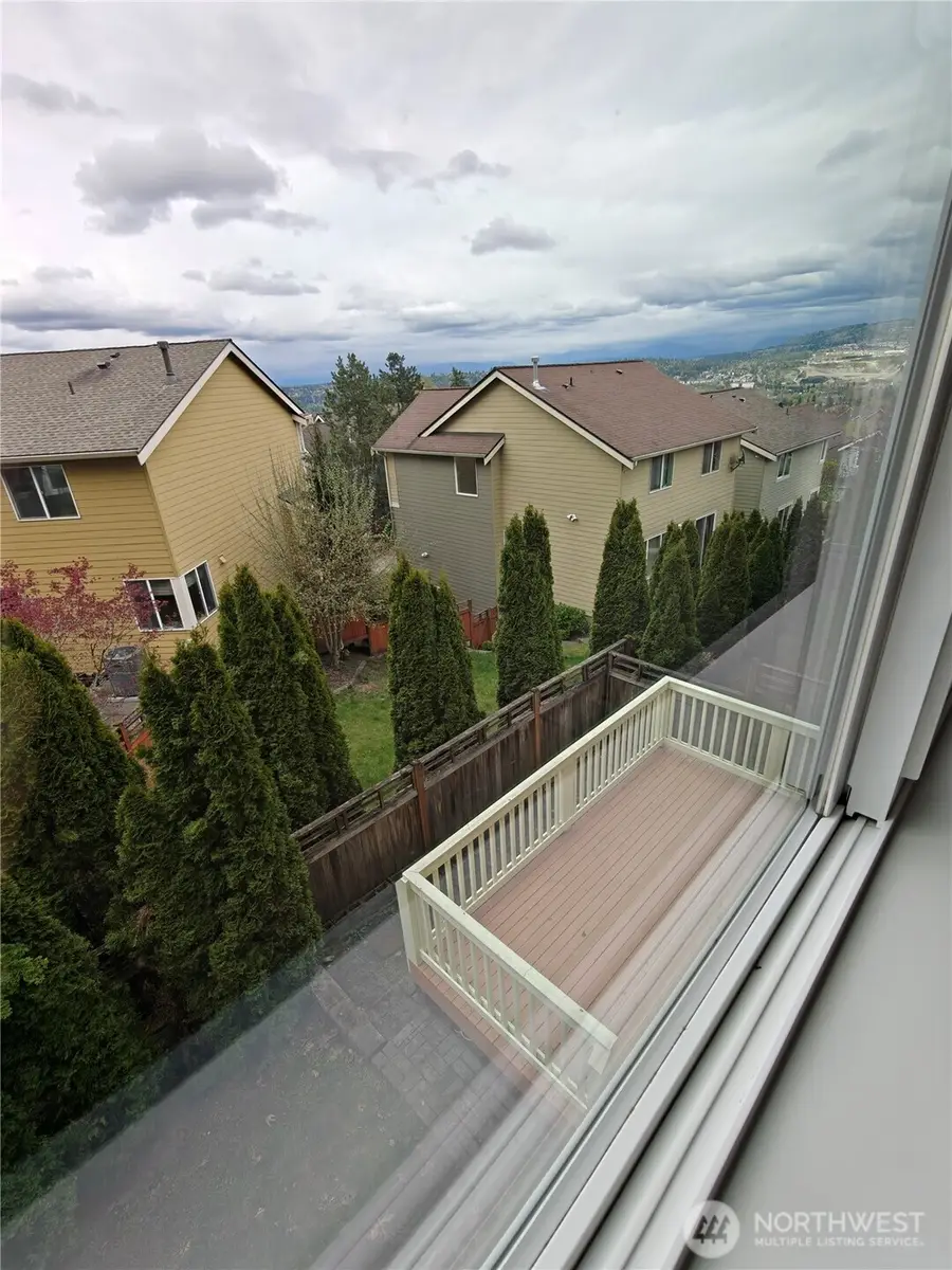 564 Mountain View Lane Nw, Issaquah, WA 98027 - #2