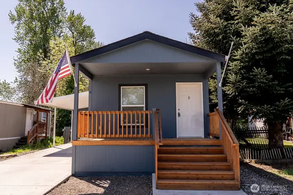 5600 Mt Solo Road #14, Longview, WA 98632