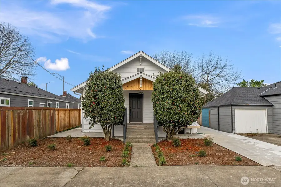 305 Meadow Avenue N, Renton, WA 98057 - #3