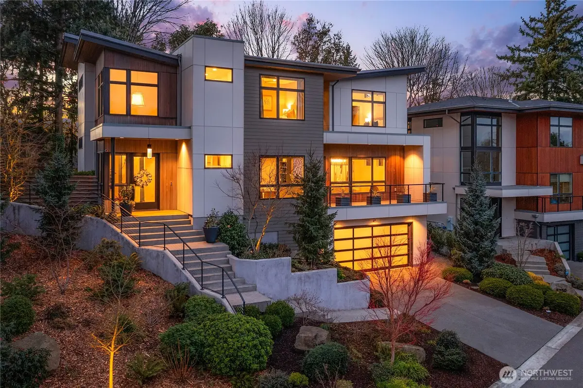 8260 SE 31st Street, Mercer Island, WA 98040 - #1