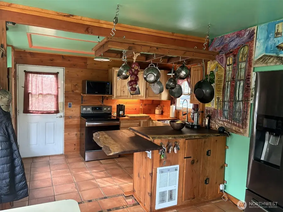 1723 Elizabeth Avenue, Bremerton, WA 98337 - #2