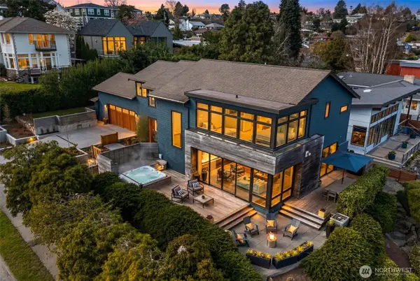 2506 W Halladay Street, Seattle, WA 98199