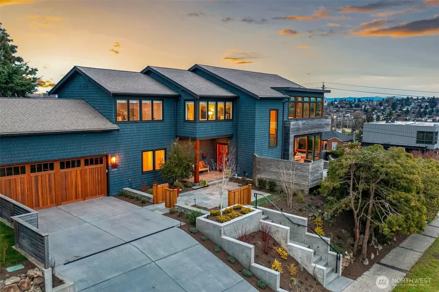 2506 W Halladay Street, Seattle, WA 98199 - #2