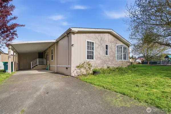 273 Holly Drive #16, Enumclaw, WA 98022