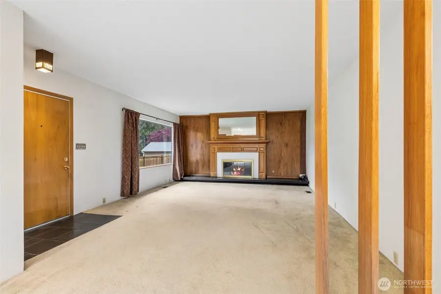 16036 21st Avenue Sw, Burien, WA 98166 - #2