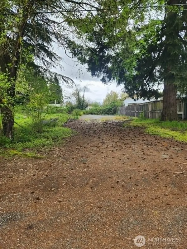 1316 W Main Street, Centralia, WA 98531