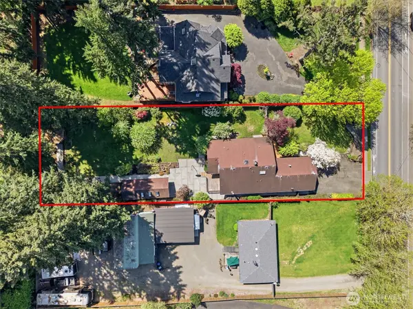 7032 132nd Avenue Ne, Kirkland, WA 98033