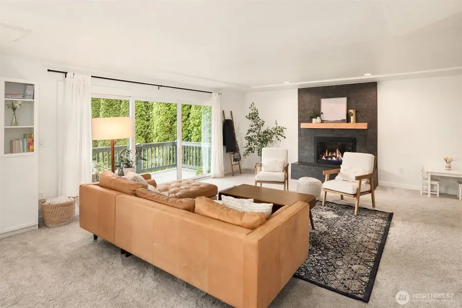 19425 66th Place Ne, Kenmore, WA 98028 - #3