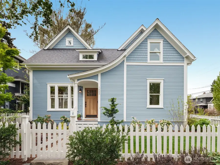 1823 Warren Avenue N, Seattle, WA 98109 - #2