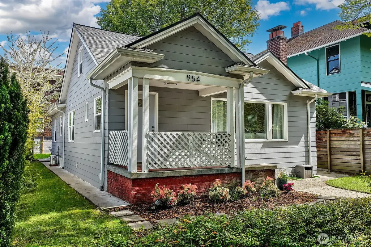 954 19th Avenue E, Seattle, WA 98112 - #1