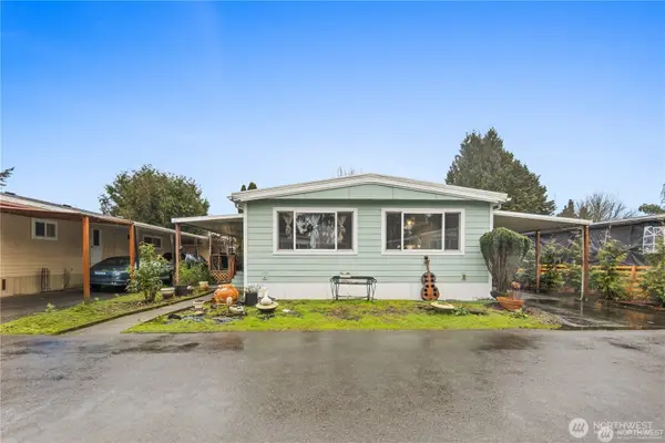 15713 81st Street E #135, Puyallup, WA 98372