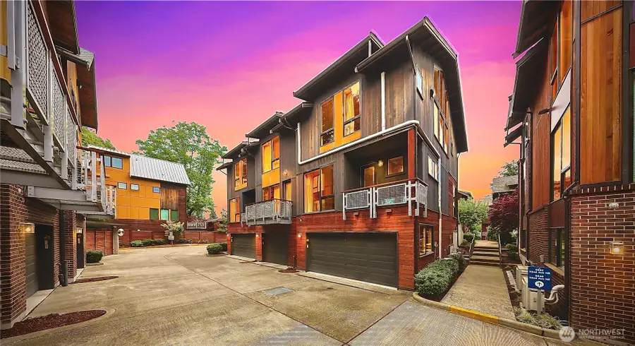 6546 32nd Avenue Ne #A, Seattle, WA 98115 - #3