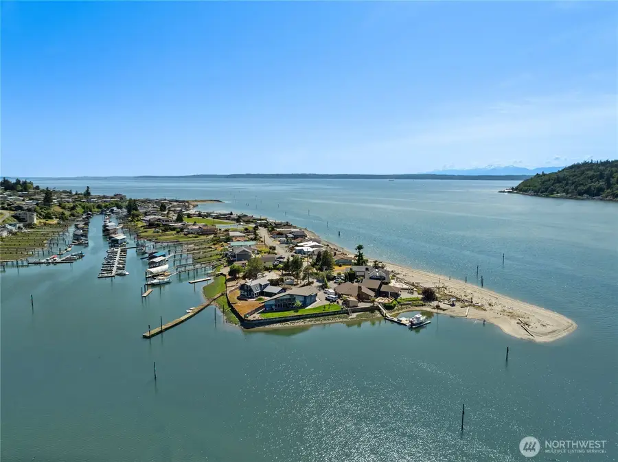 8145 Sandy Hook Terrace, Clinton, WA 98236 - #2