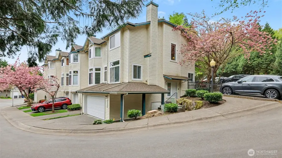 2170 NW Pacific Yew Place #2170, Issaquah, WA 98027 - #2