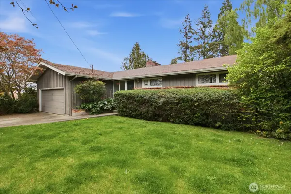 258 SW 176th Place, Normandy Park, WA 98166