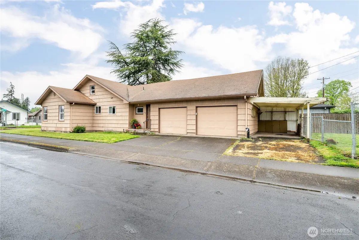 302 23rd Avenue, Longview, WA 98632 - #1