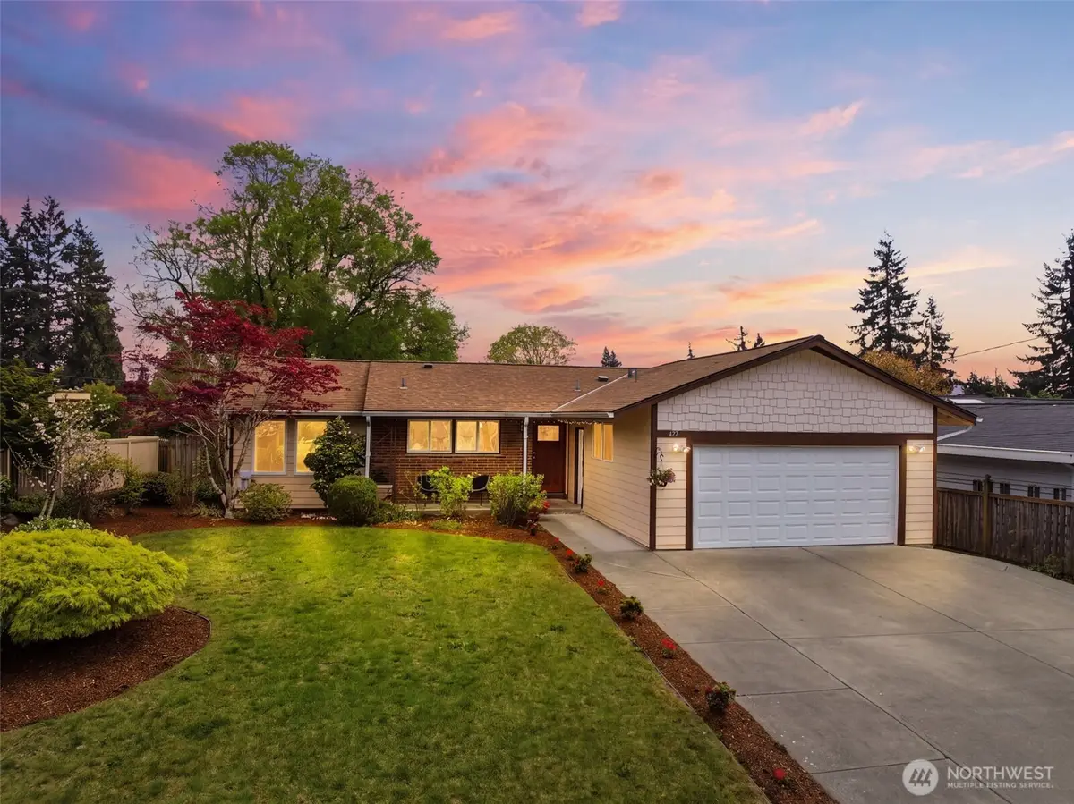 422 159th Place Se, Bellevue, WA 98008 - #1