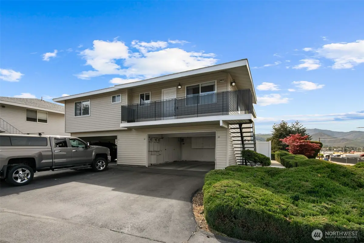 100 Simon Street #32, East Wenatchee, WA 98802 - #1