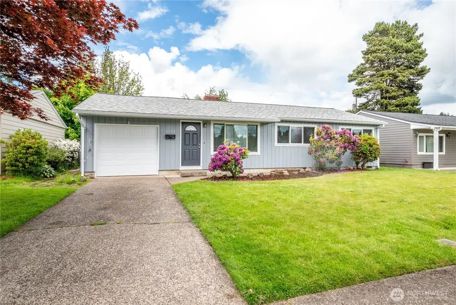 2586 Taylor, Longview, WA 98632 - #2