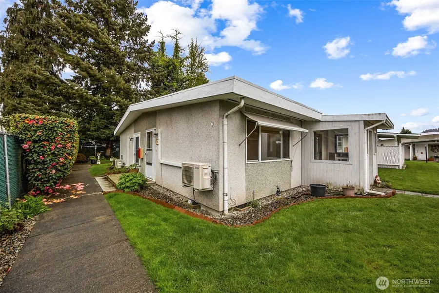 319 7th Place Se, Puyallup, WA 98372 - #2